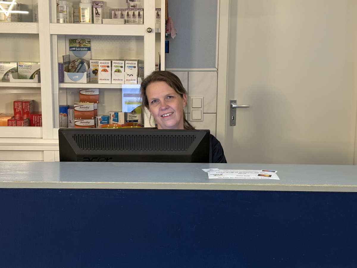 Ulla am Empfang Tierarzt Heuchelheim